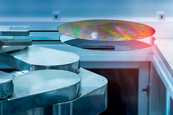 Kapacitní senzory s pikometrovým rozlišením