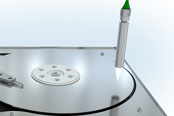 Distance measurements on reflective metals, plastics and glasses