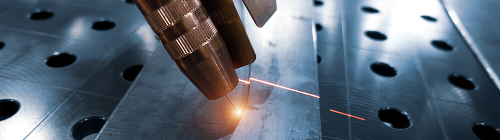 Laserové senzory pro měření vzdálenosti při laserovém svařování ve vakuu